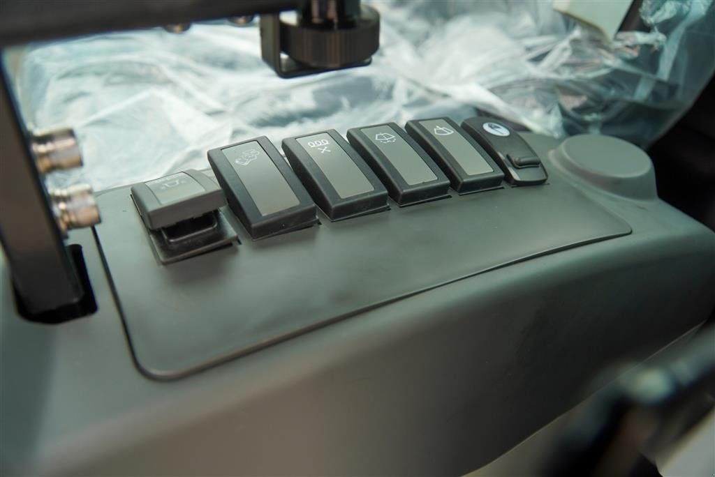 Bagger типа Eurotrac HE26-SR, Gebrauchtmaschine в Rødekro (Фотография 14)