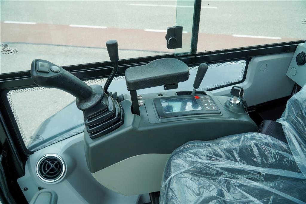 Bagger типа Eurotrac HE26-SR, Gebrauchtmaschine в Rødekro (Фотография 12)