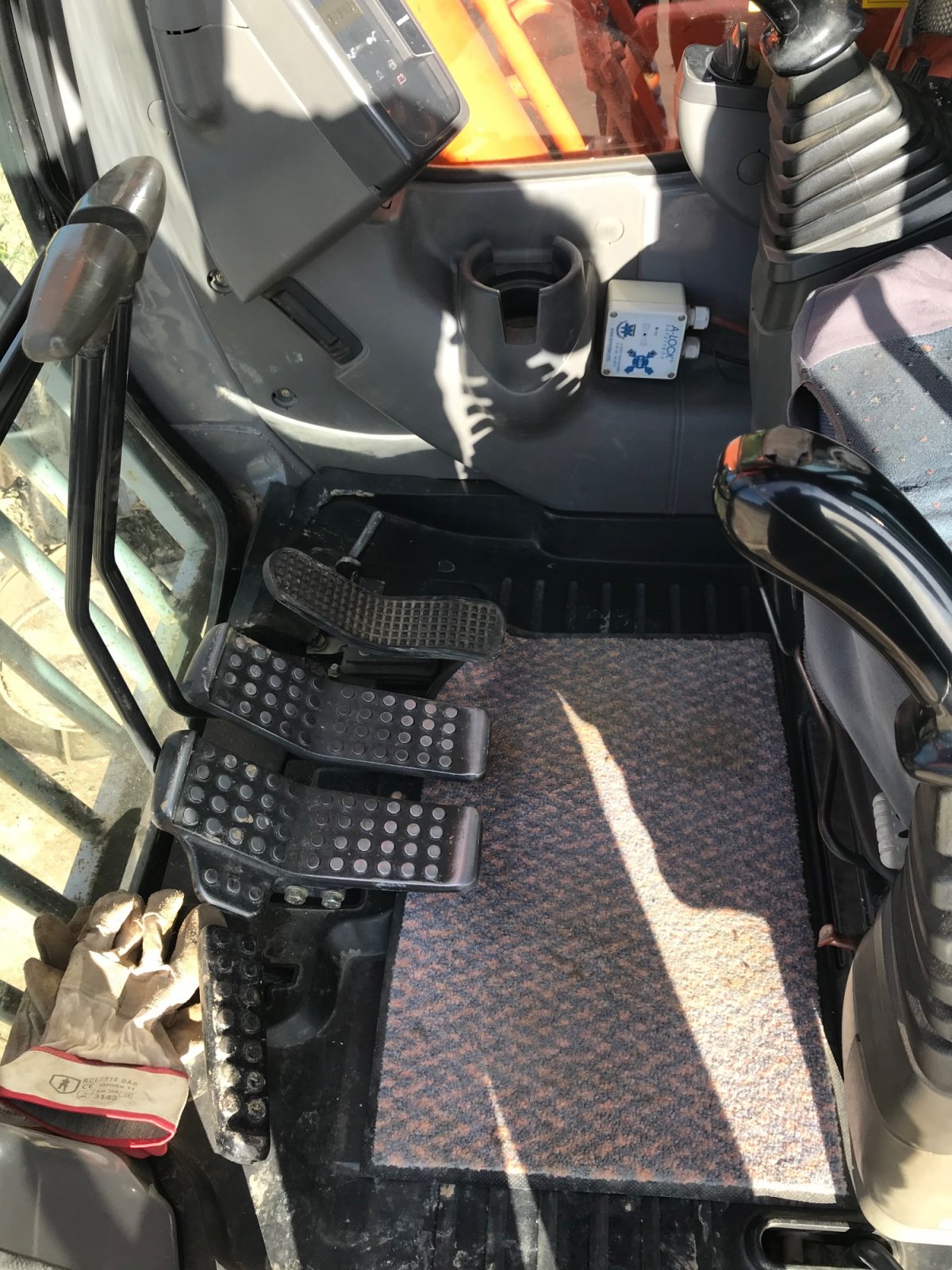 Bagger of the type Hitachi Zaxis 210, Gebrauchtmaschine in Schattendorf (Picture 3)