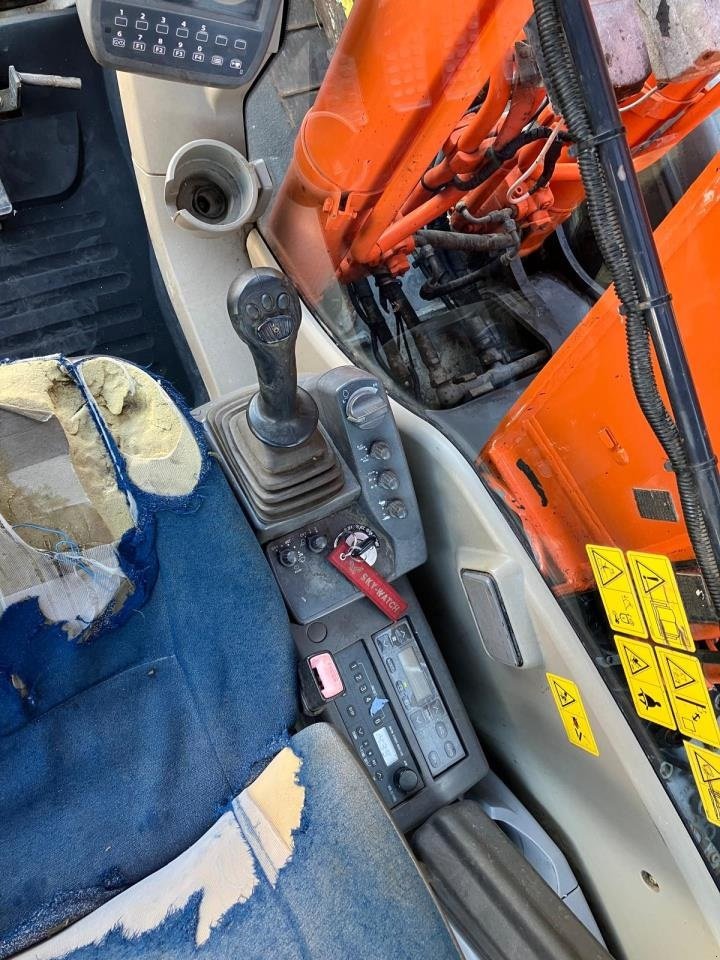 Bagger des Typs Hitachi ZX160-3, Gebrauchtmaschine in Middelfart (Bild 5)