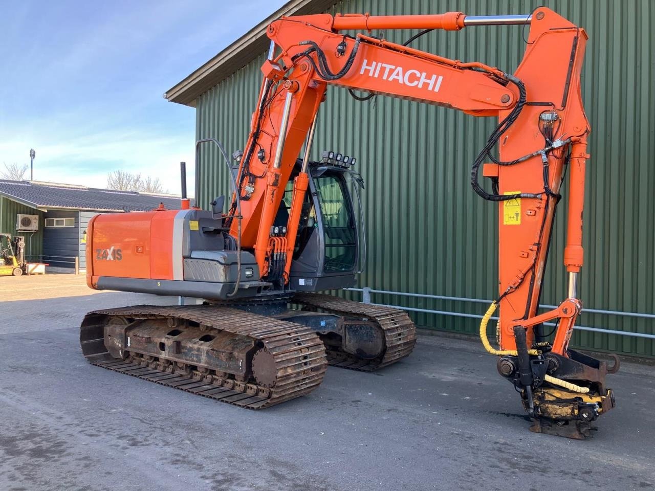 Bagger des Typs Hitachi ZX160-3, Gebrauchtmaschine in Middelfart (Bild 2)