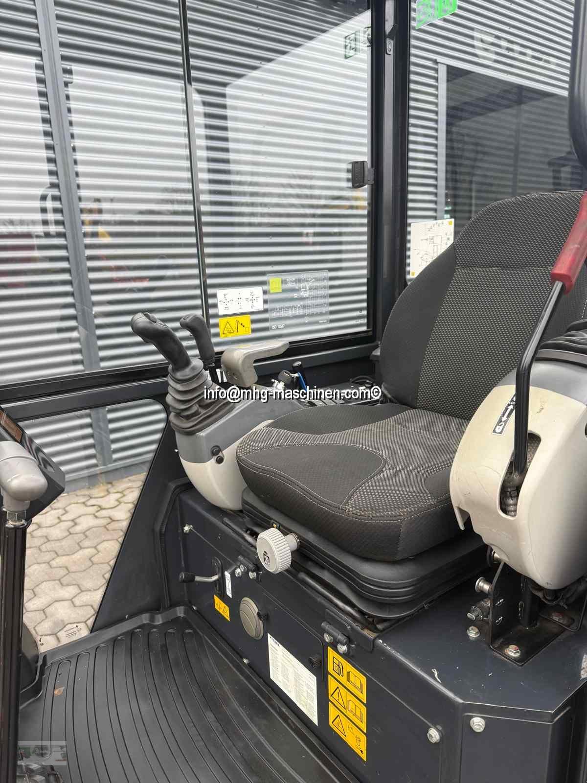 Bagger des Typs Hitachi ZX19-6 CR Kettenbagger Tilt Rotator, Gebrauchtmaschine in Gescher (Bild 9)