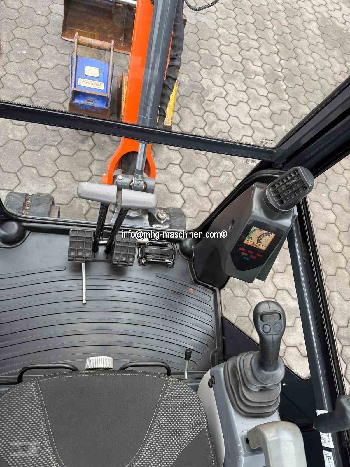 Bagger des Typs Hitachi ZX19-6 CR Kettenbagger Tilt Rotator, Gebrauchtmaschine in Gescher (Bild 10)