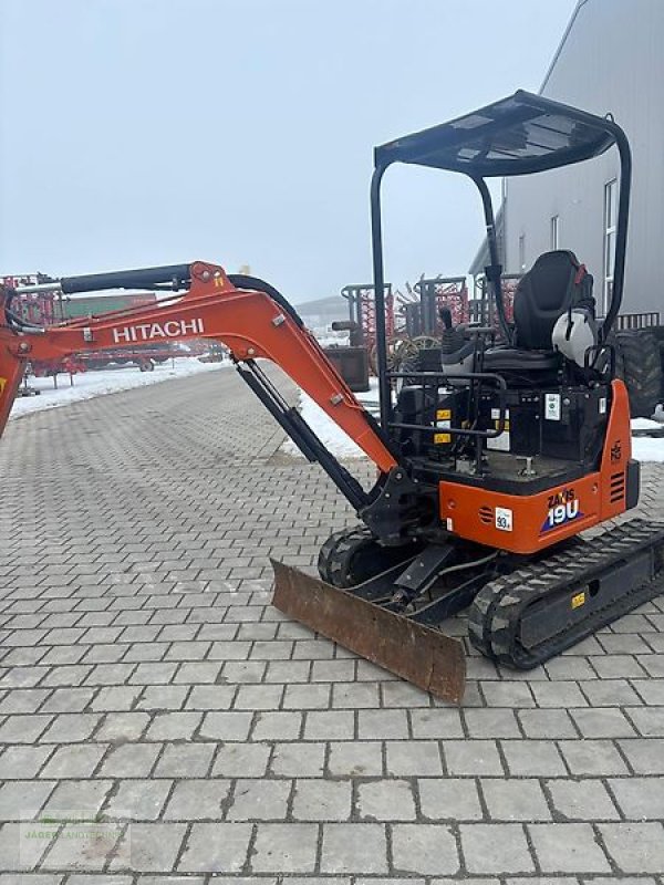 Bagger van het type Hitachi ZX19U-6 Y / Minibagger / Gebraucht / 575 Stunden / 1,9 to, Gebrauchtmaschine in Gerstetten (Foto 9)