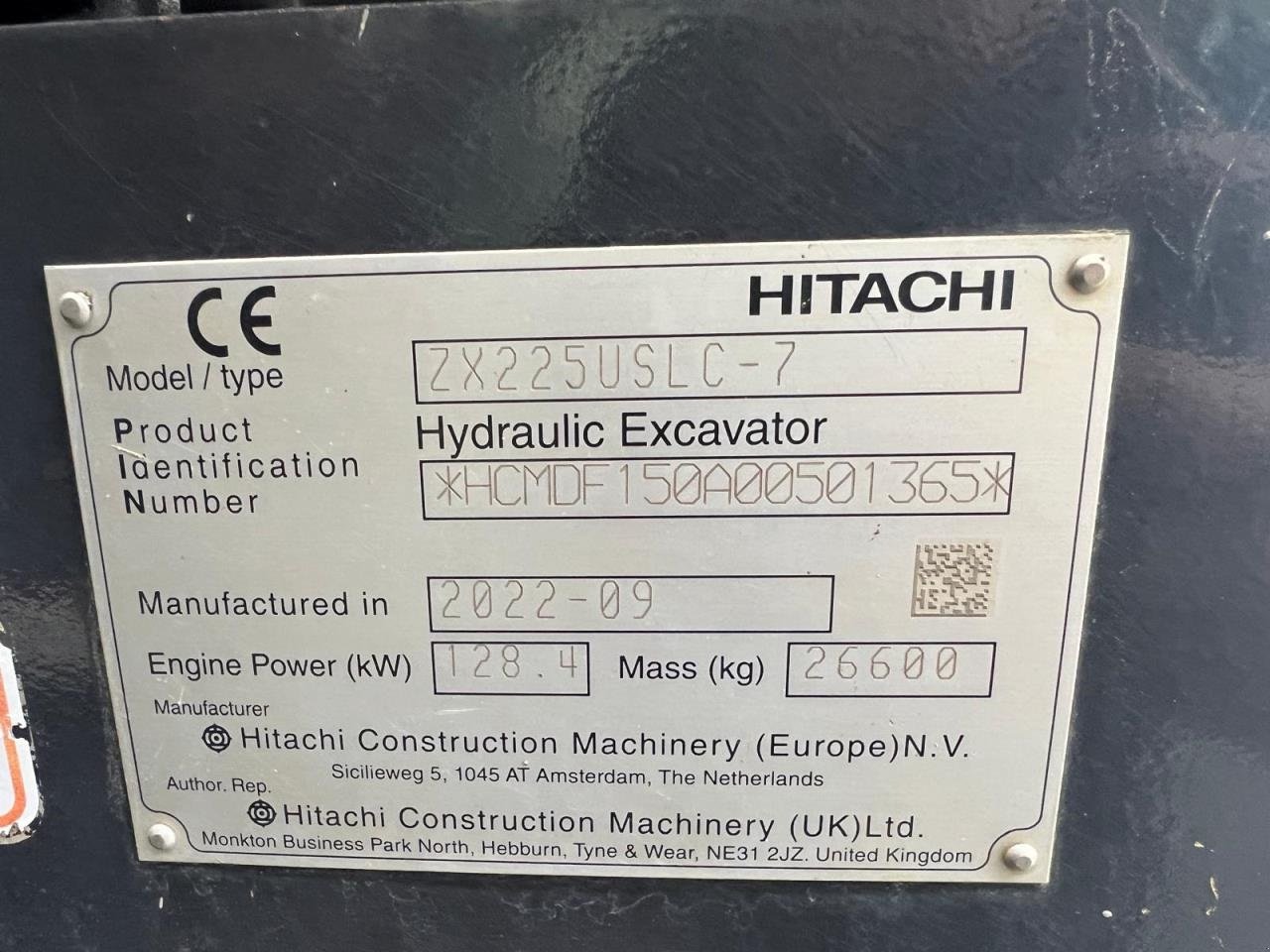 Bagger des Typs Hitachi ZX225USLC-7, Gebrauchtmaschine in Middelfart (Bild 4)