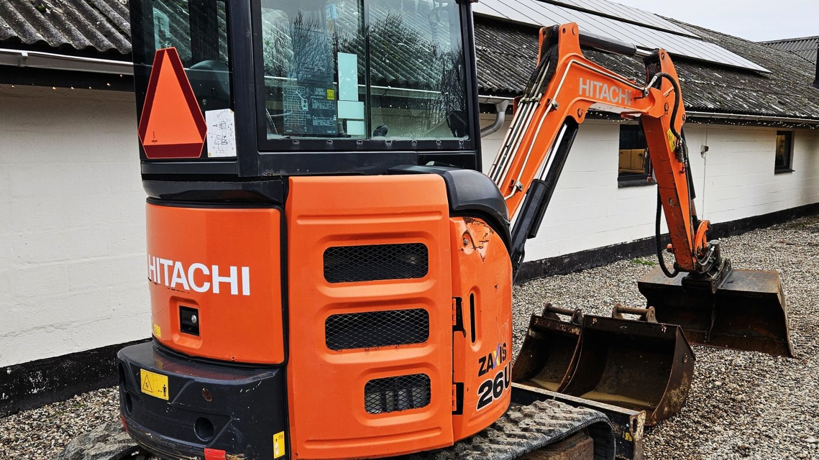 Bagger Türe ait Hitachi ZX26U-5A CR / tiltman skifte og skovlsæt / 4600 timer, Gebrauchtmaschine içinde Arden (resim 7)