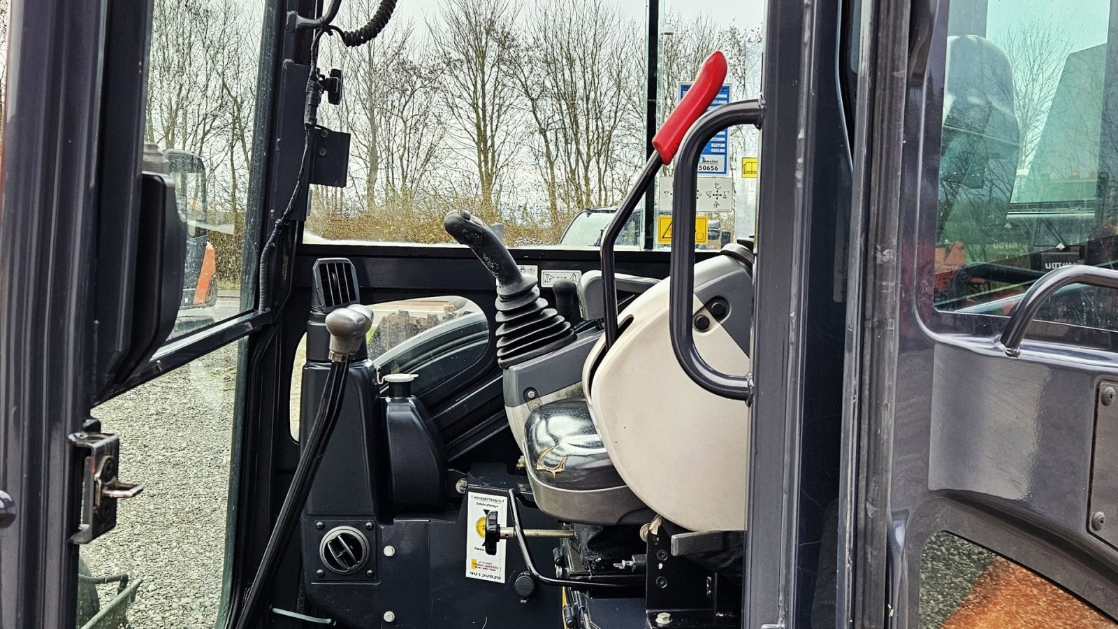 Bagger del tipo Hitachi ZX26U-5A CR / tiltman skifte / skovlsæt / 4600 timer, Gebrauchtmaschine en Arden (Imagen 16)