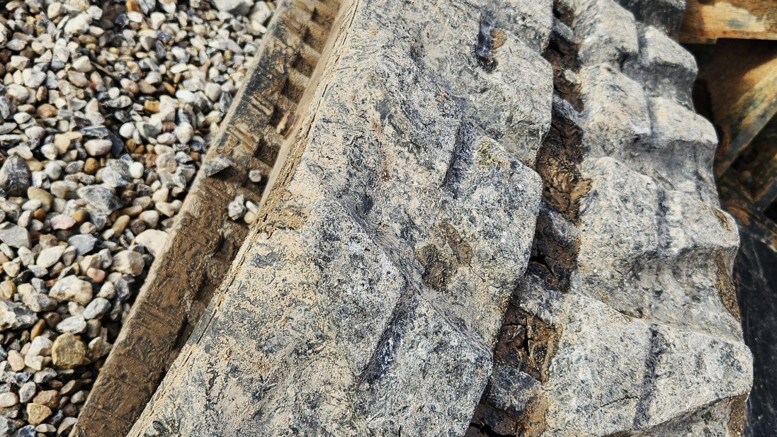 Bagger des Typs Hitachi ZX27-3 / med powertilt og skovlsæt / årgang 2013, Gebrauchtmaschine in Arden (Bild 13)