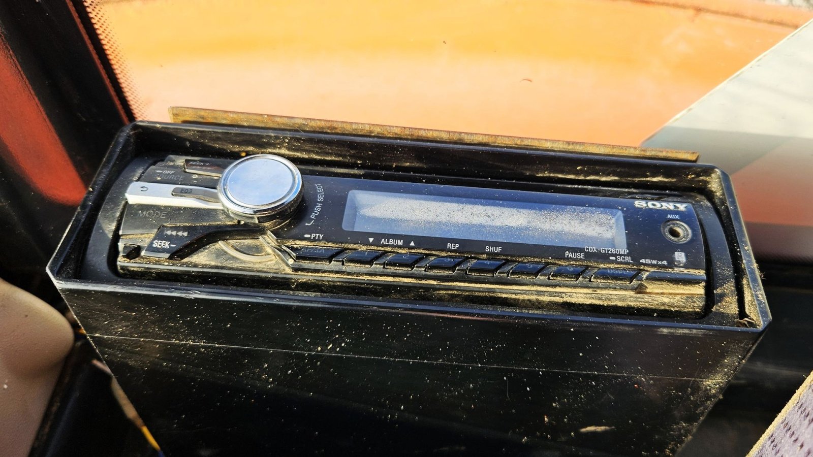 Bagger des Typs Hitachi ZX27-3 / med powertilt og skovlsæt / årgang 2013, Gebrauchtmaschine in Arden (Bild 21)