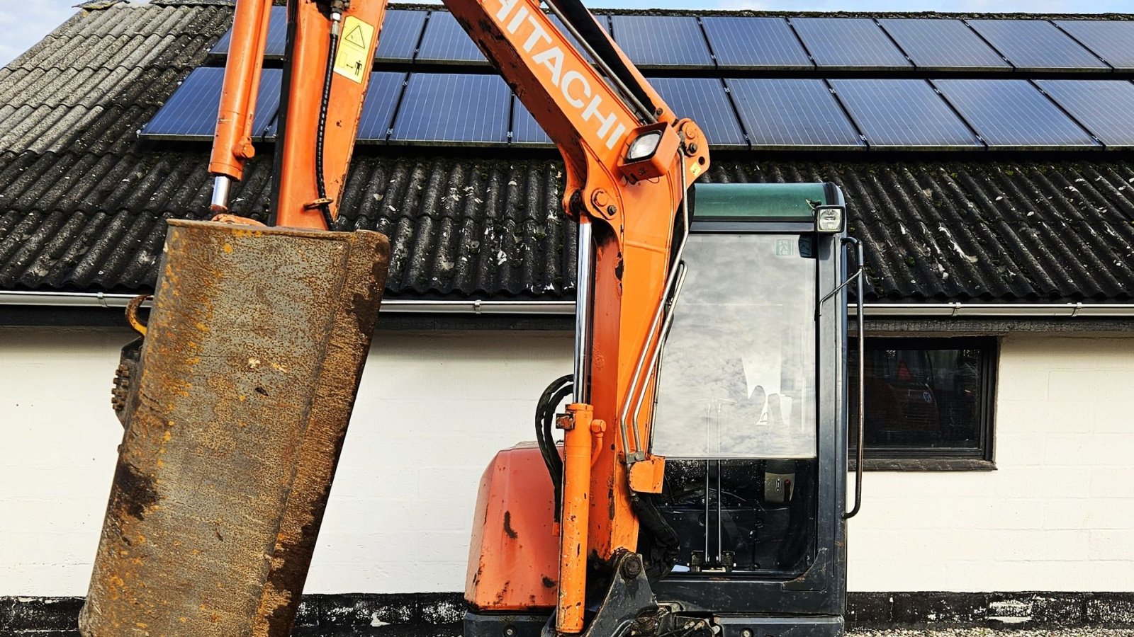 Bagger des Typs Hitachi ZX27-3 / med powertilt og skovlsæt / årgang 2013, Gebrauchtmaschine in Arden (Bild 10)