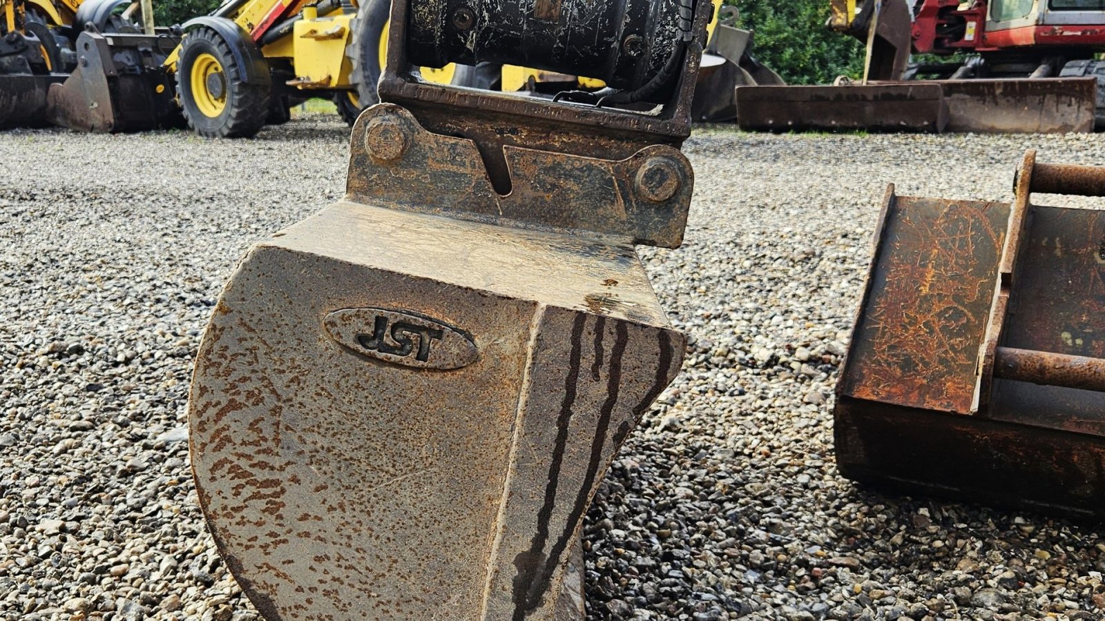 Bagger typu Hitachi ZX27-3 / powertilt og skovlsæt / årgang 2010, Gebrauchtmaschine v Arden (Obrázek 10)