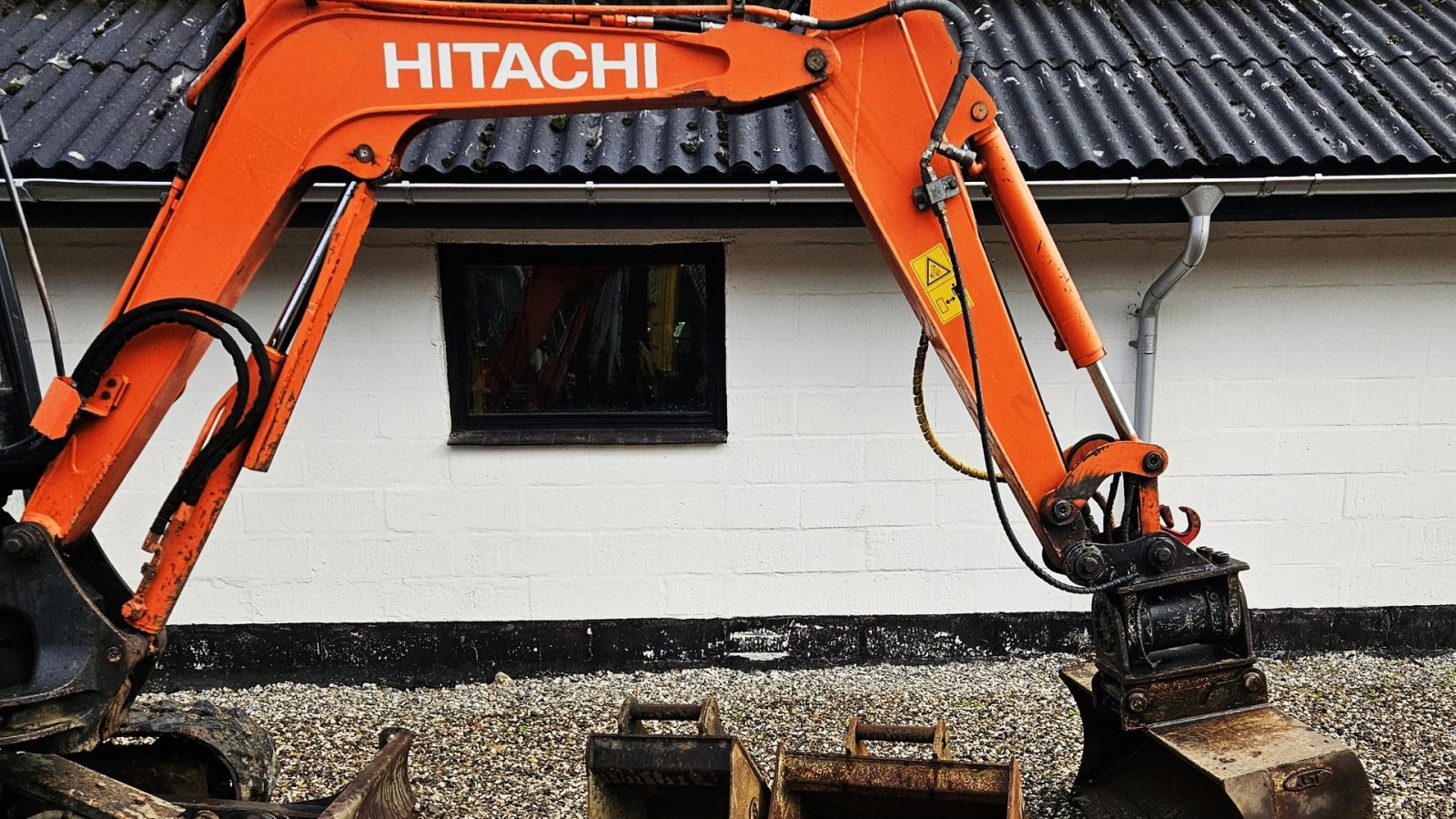 Bagger typu Hitachi ZX27-3 / powertilt og skovlsæt / årgang 2010, Gebrauchtmaschine v Arden (Obrázek 8)