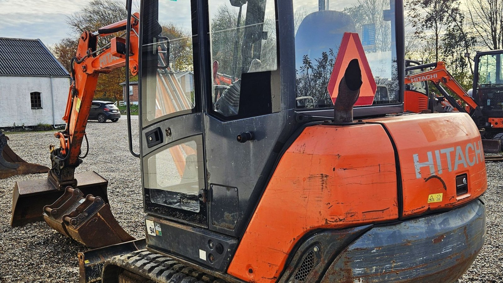 Bagger typu Hitachi ZX27-3 / powertilt og skovlsæt / årgang 2013, Gebrauchtmaschine v Arden (Obrázek 4)