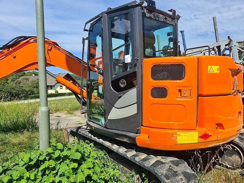 Bagger типа Hitachi ZX85 USB-5A mit Gummiketten, Gebrauchtmaschine в Fürstenstein (Фотография 1)