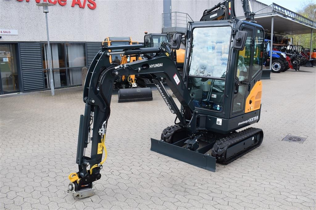 Bagger des Typs Hyundai HX 19A NY MODEL, TILTMAN KOMPAKT S30/150, Gebrauchtmaschine in Fredensborg (Bild 2)