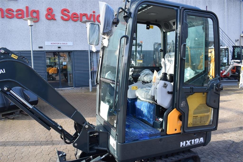Bagger des Typs Hyundai HX 19A NY MODEL, TILTMAN KOMPAKT S30/150, Gebrauchtmaschine in Fredensborg (Bild 8)