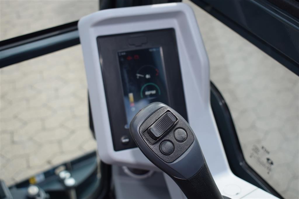 Bagger des Typs Hyundai HX 19A NY MODEL, TILTMAN KOMPAKT S30/150, Gebrauchtmaschine in Fredensborg (Bild 13)