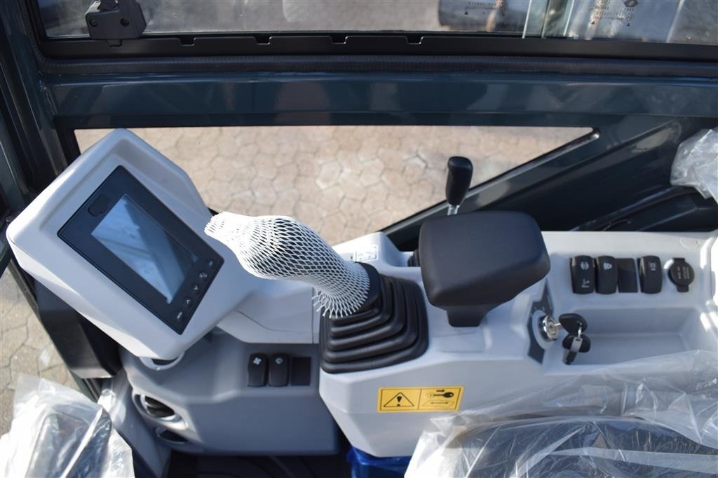 Bagger des Typs Hyundai HX 19A NY MODEL, TILTMAN KOMPAKT S30/150, Gebrauchtmaschine in Fredensborg (Bild 9)