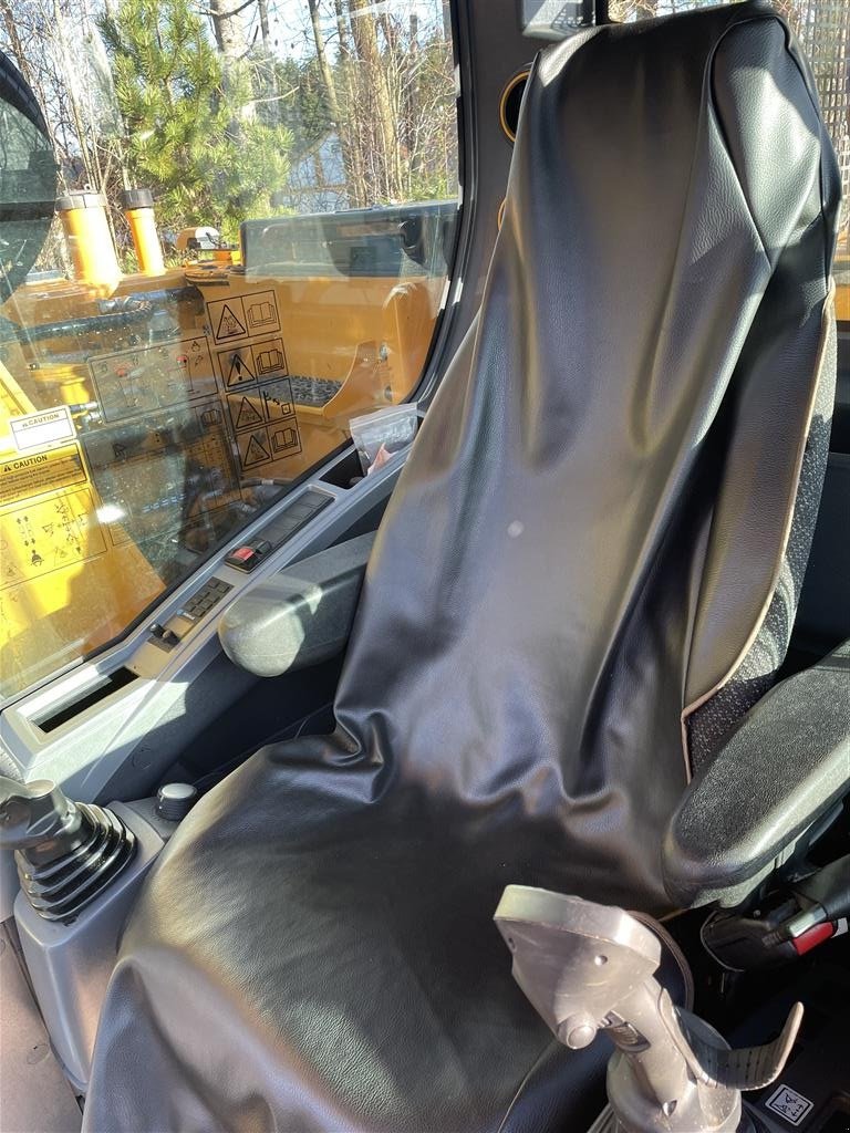 Bagger des Typs Hyundai HX145A LCR  komplet med sav og klipper, Gebrauchtmaschine in Hobro (Bild 9)