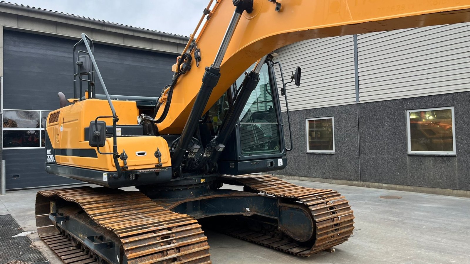 Bagger del tipo Hyundai HX220L  Velholdt maskine, med Rotortilt, S70 skifte og gribeklo samt ICS maskine styresystem., Gebrauchtmaschine en Lintrup (Imagen 21)