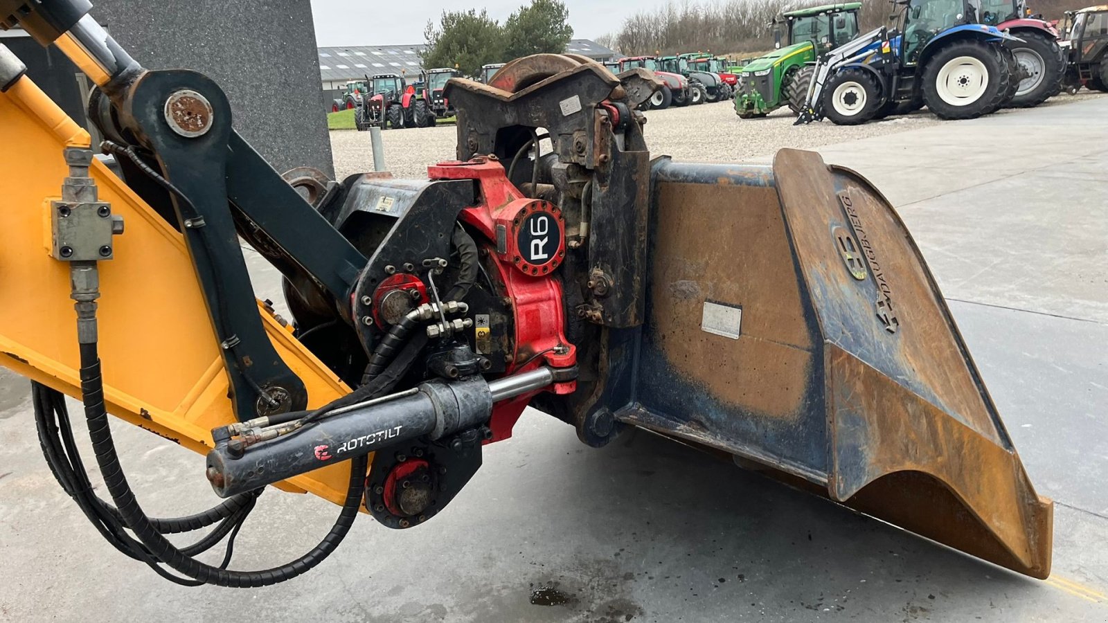 Bagger del tipo Hyundai HX220L  Velholdt maskine, med Rotortilt, S70 skifte og gribeklo samt ICS maskine styresystem., Gebrauchtmaschine en Lintrup (Imagen 3)