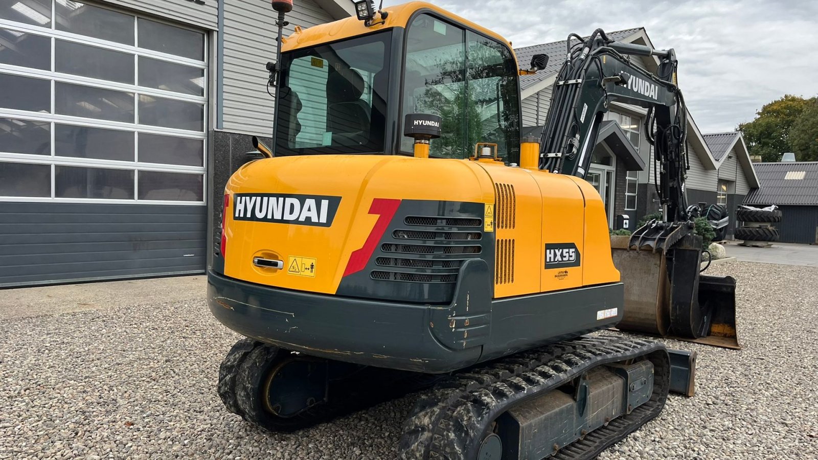 Bagger des Typs Hyundai HX55 Med Hydrema skifte og centralsmørring og grab-klo på. Udlejes, også med forkøbsret., Gebrauchtmaschine in Lintrup (Bild 20)