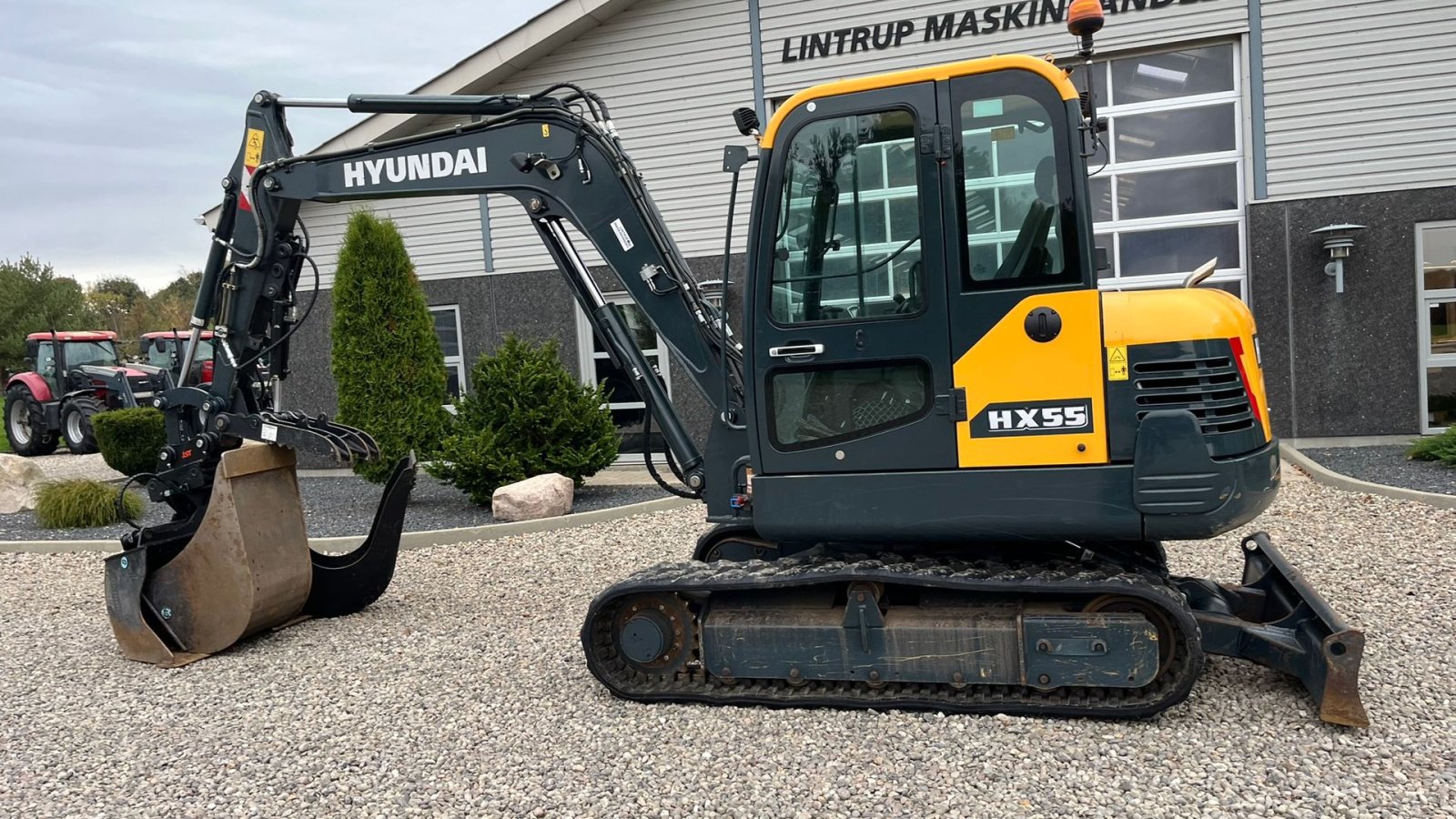 Bagger des Typs Hyundai HX55 Med Hydrema skifte og centralsmørring og grab-klo på. Udlejes, også med forkøbsret., Gebrauchtmaschine in Lintrup (Bild 14)