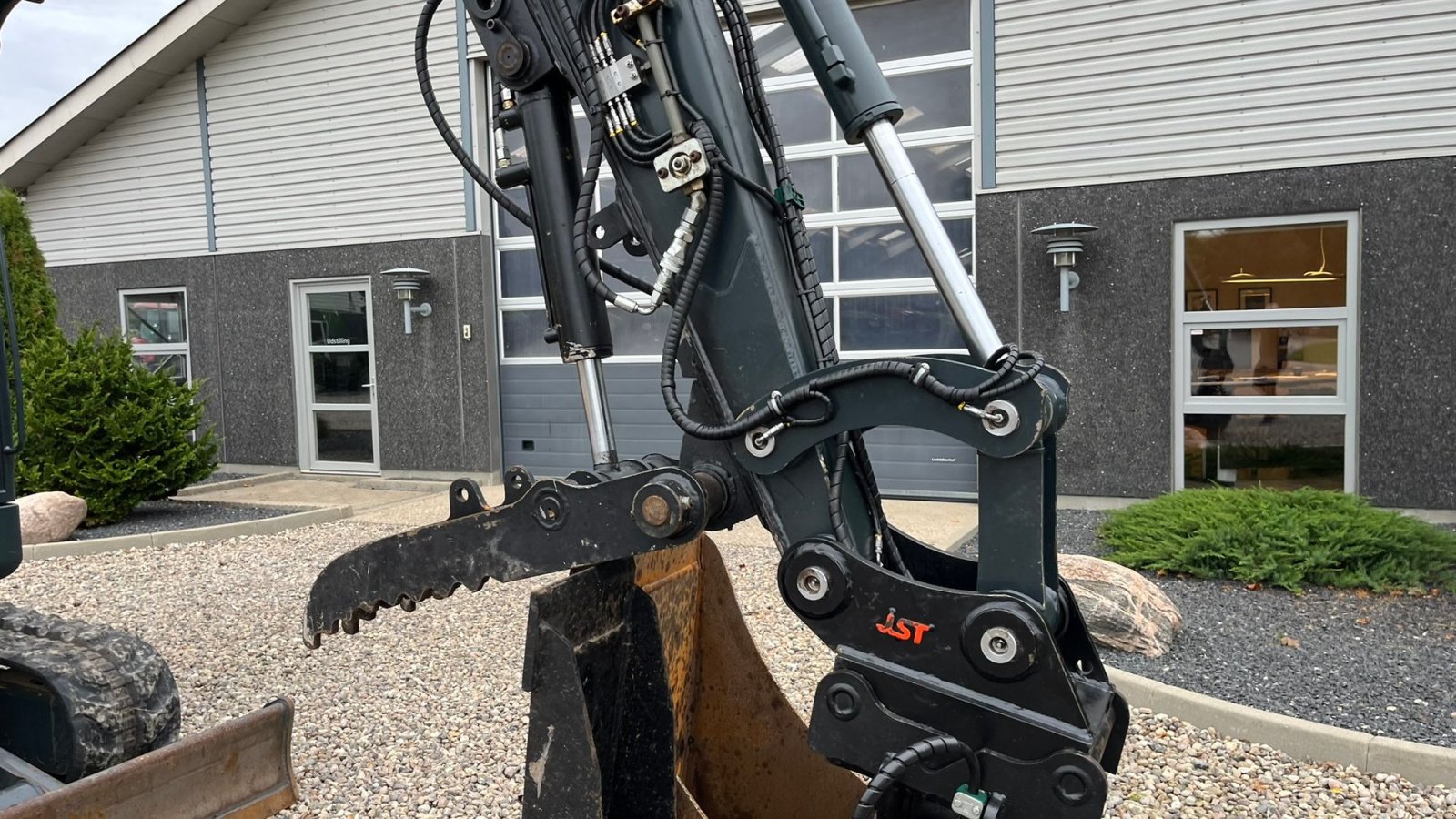 Bagger des Typs Hyundai HX55 Med Hydrema skifte og centralsmørring og grab-klo på. Udlejes, også med forkøbsret., Gebrauchtmaschine in Lintrup (Bild 8)