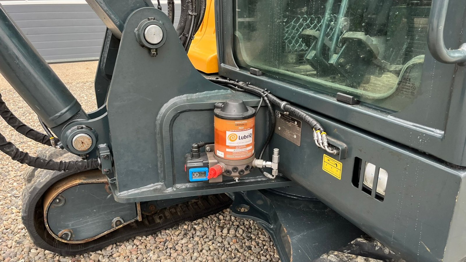 Bagger za tip Hyundai HX55 Med Hydrema skifte og centralsmørring og grab-klo på. Udlejes, også med forkøbsret., Gebrauchtmaschine u Lintrup (Slika 2)