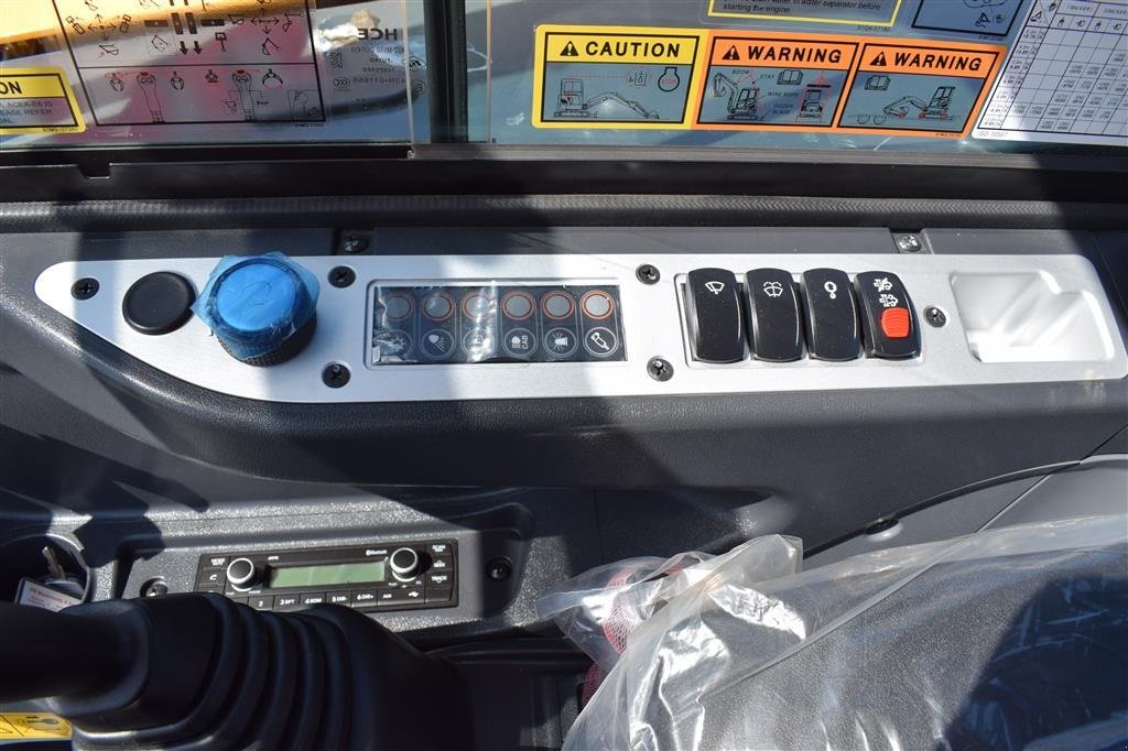 Bagger des Typs Hyundai HX85A, Gebrauchtmaschine in Fredensborg (Bild 16)