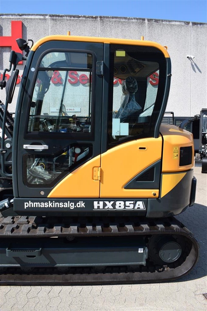 Bagger des Typs Hyundai HX85A, Gebrauchtmaschine in Fredensborg (Bild 4)