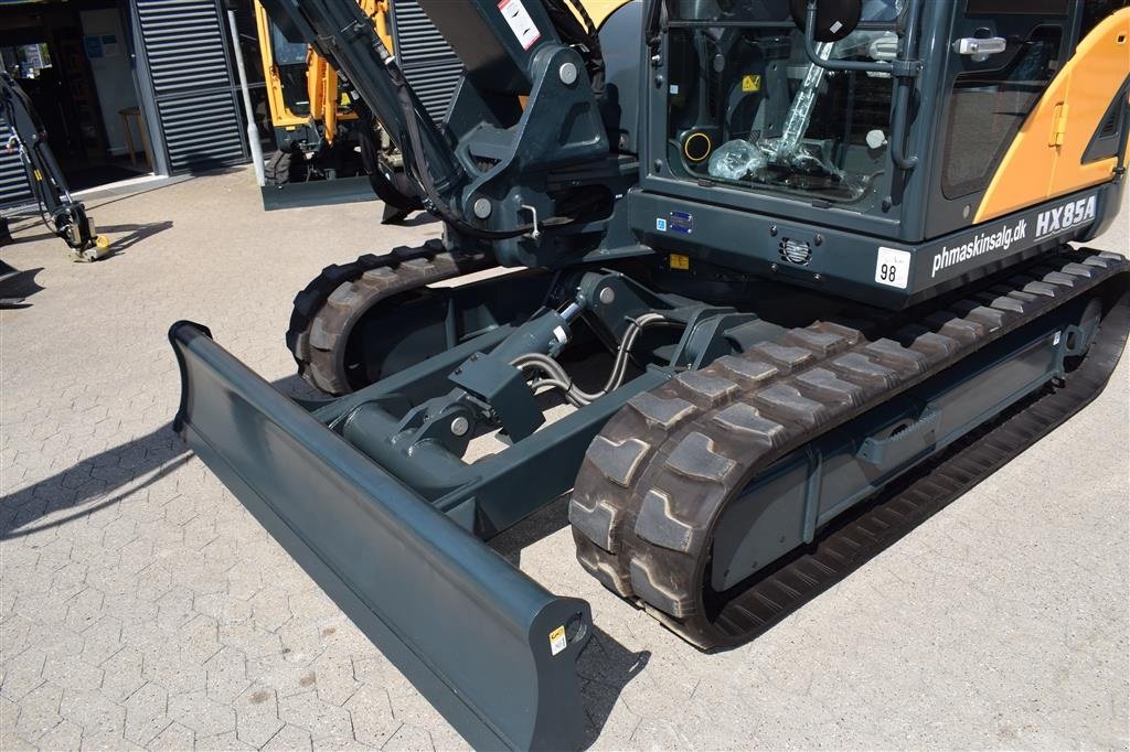 Bagger des Typs Hyundai HX85A, Gebrauchtmaschine in Fredensborg (Bild 7)