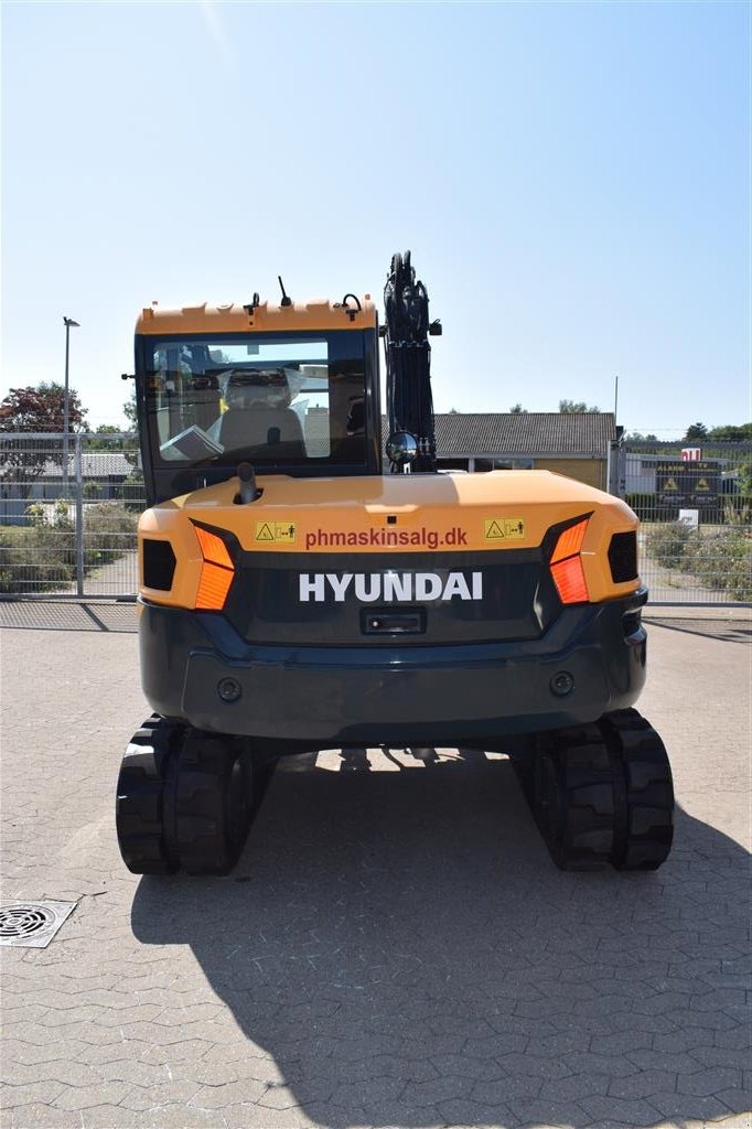 Bagger des Typs Hyundai HX85A, Gebrauchtmaschine in Fredensborg (Bild 8)