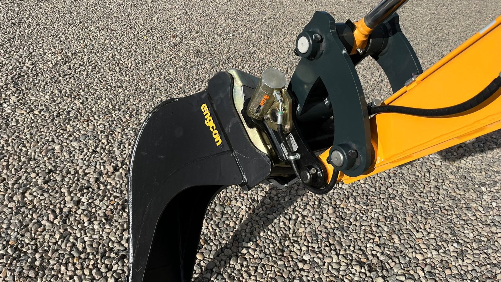 Bagger typu Hyundai R25Z-9AK Robex med Tilt-Mann tilt skifte samt Engcon skovl. Udlejes, også med forkøbsret., Gebrauchtmaschine v Lintrup (Obrázek 2)