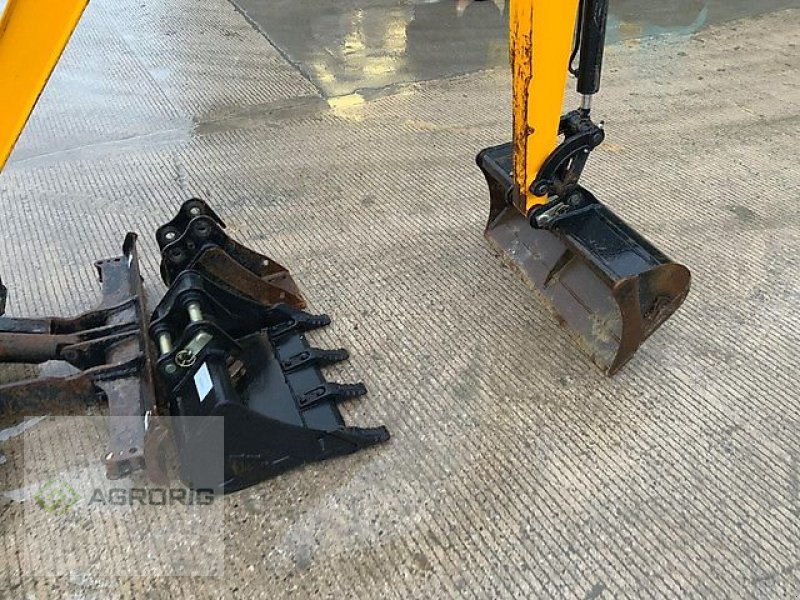 Bagger van het type JCB 15C-1, Gebrauchtmaschine in Kaunas (Foto 5)