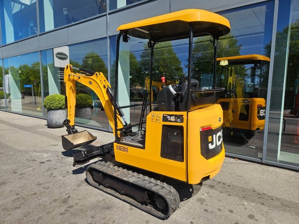 Bagger del tipo JCB 16 C, Gebrauchtmaschine In Fårevejle (Immagine 6)