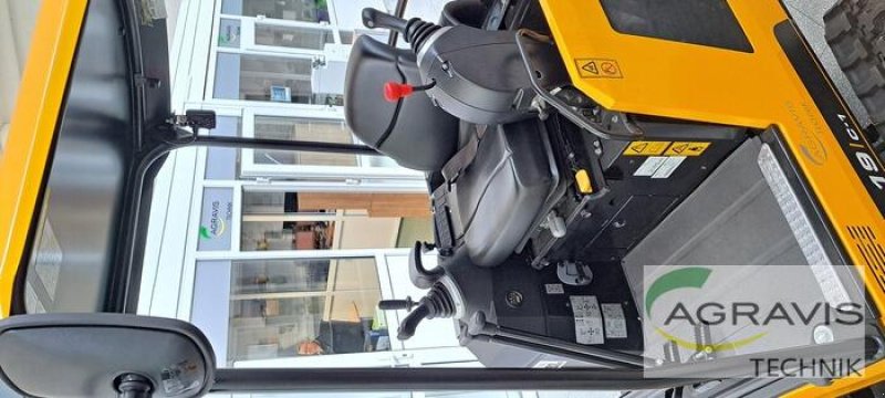 Bagger des Typs JCB 19C-1, Neumaschine in Fehrbellin (Bild 3)