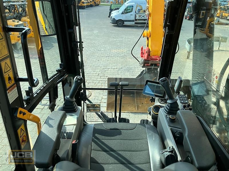 Bagger of the type JCB 220X mit Wolff Abbruchgitter, Gebrauchtmaschine in Frechen (Picture 15)