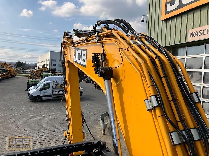 Bagger of the type JCB 220X mit Wolff Abbruchgitter, Gebrauchtmaschine in Frechen (Picture 23)