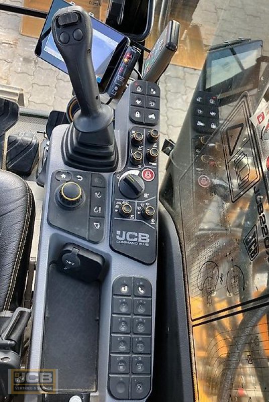 Bagger of the type JCB 220X mit Wolff Abbruchgitter, Gebrauchtmaschine in Frechen (Picture 16)