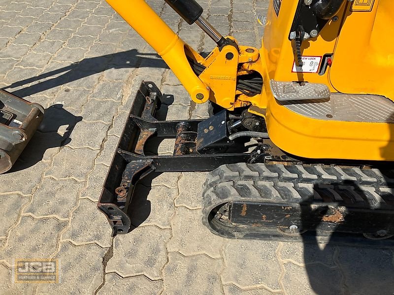 Bagger du type JCB 8008 CTS, Gebrauchtmaschine en Frechen (Photo 15)