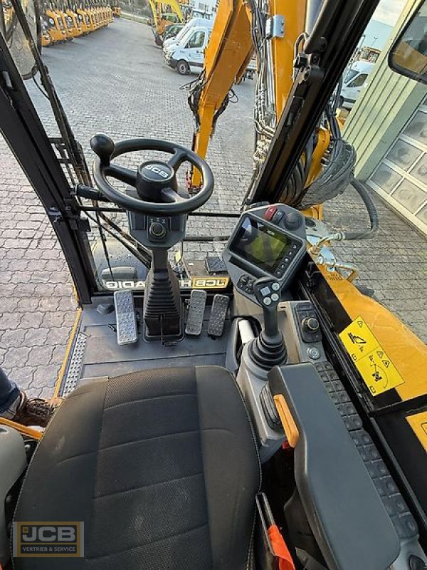 Bagger du type JCB Hydradig 110W, Gebrauchtmaschine en Frechen (Photo 11)