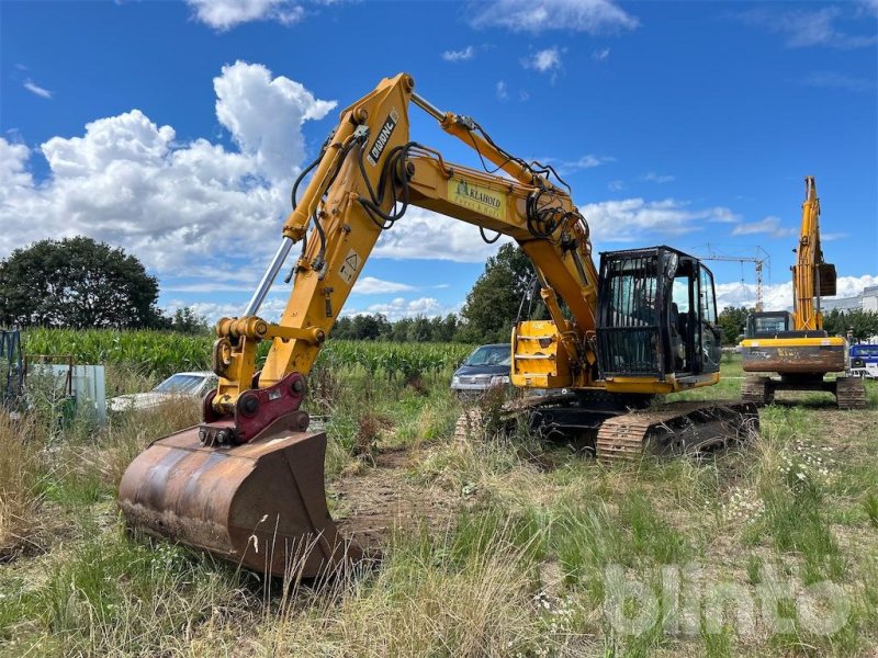 Bagger a típus JCB JZ 235 LC, Gebrauchtmaschine ekkor: Düsseldorf (Kép 1)