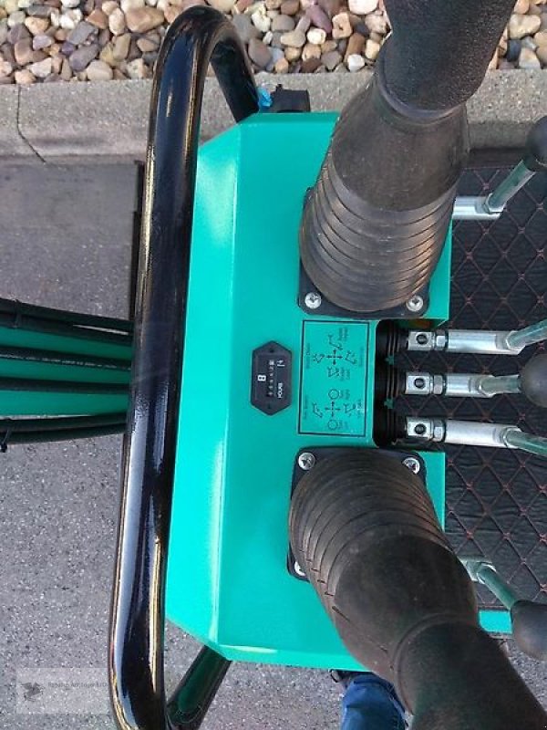 Bagger of the type JCB Kompaktbagger Minibagger, Gebrauchtmaschine in Gevelsberg (Picture 5)