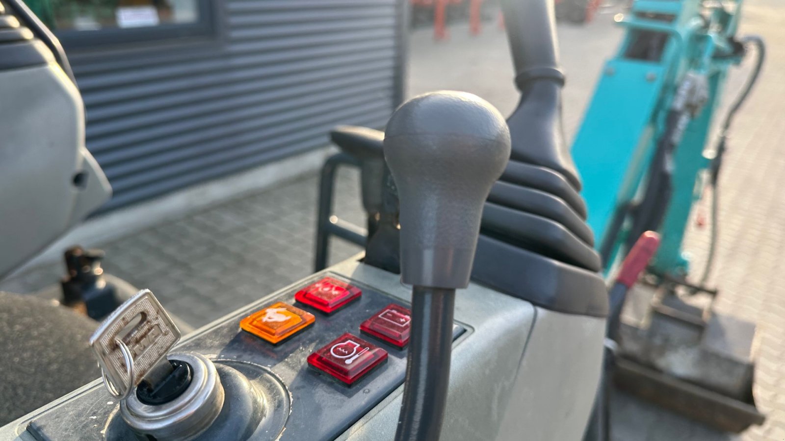 Bagger от тип Kobelco SK10SR, Gebrauchtmaschine в Rønnede (Снимка 7)