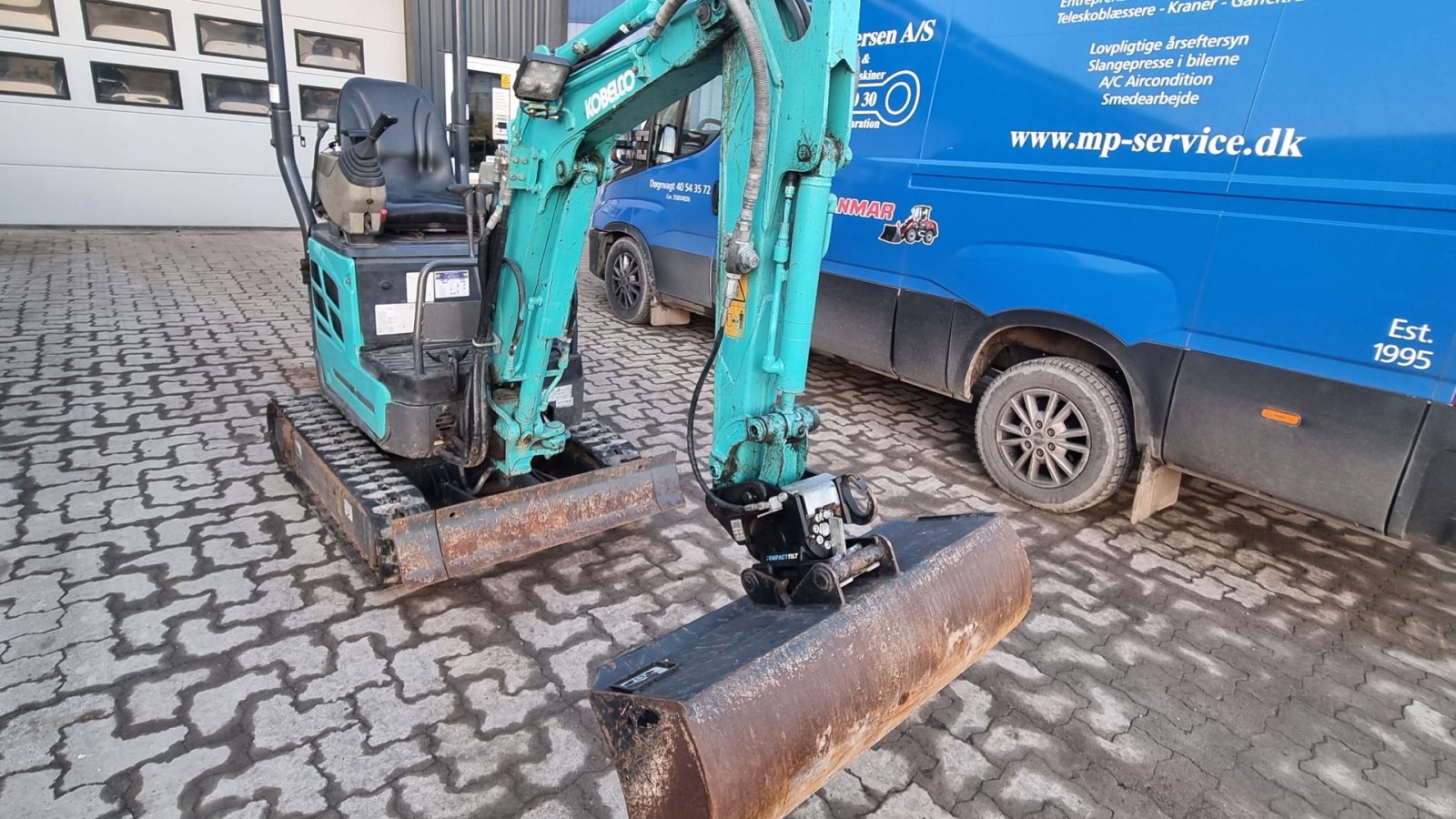 Bagger des Typs Kobelco SK10SR, Gebrauchtmaschine in Skævinge (Bild 2)