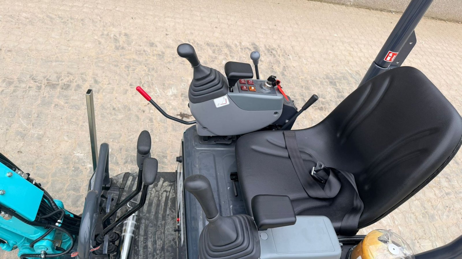 Bagger от тип Kobelco SK10SR, Gebrauchtmaschine в Randers (Снимка 8)