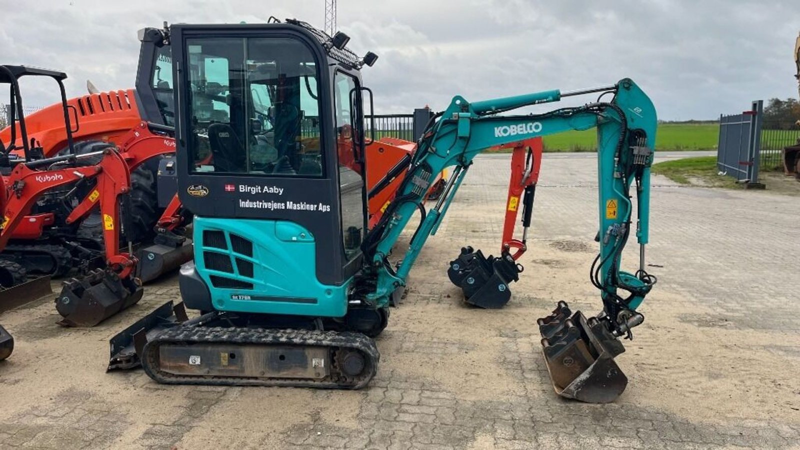 Bagger van het type Kobelco SK17SR -3 E SK17SP-3 E, Gebrauchtmaschine in Rødovre (Foto 4)