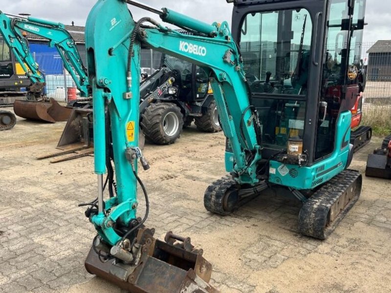 Bagger типа Kobelco SK17SR -3 E SK17SP-3 E, Gebrauchtmaschine в Rødovre