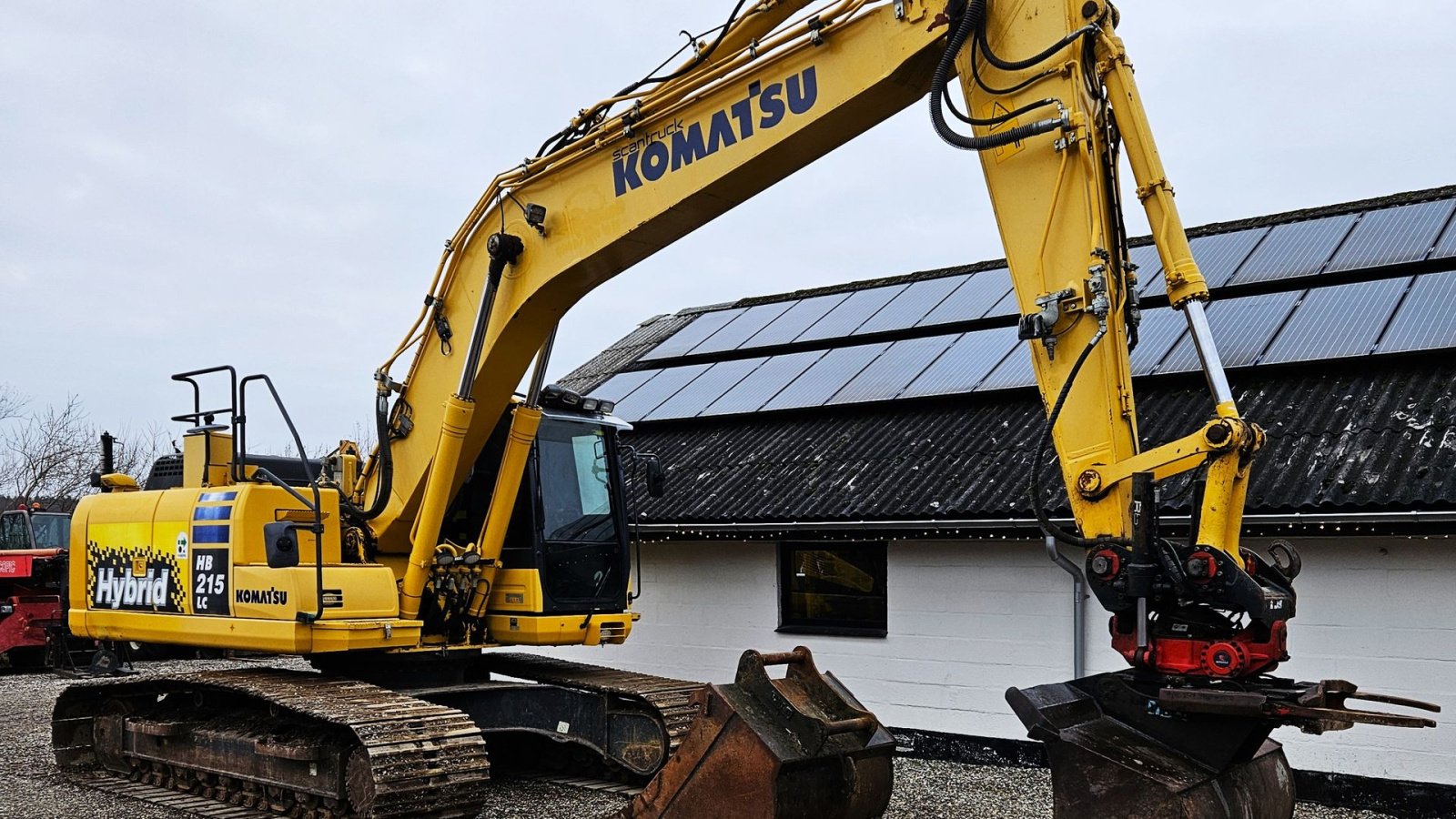 Bagger of the type Komatsu HB215LC-2 / Rotortilt med klo / Leica 3D / Skovlsæt / Hybrid, Gebrauchtmaschine in Arden (Picture 2)